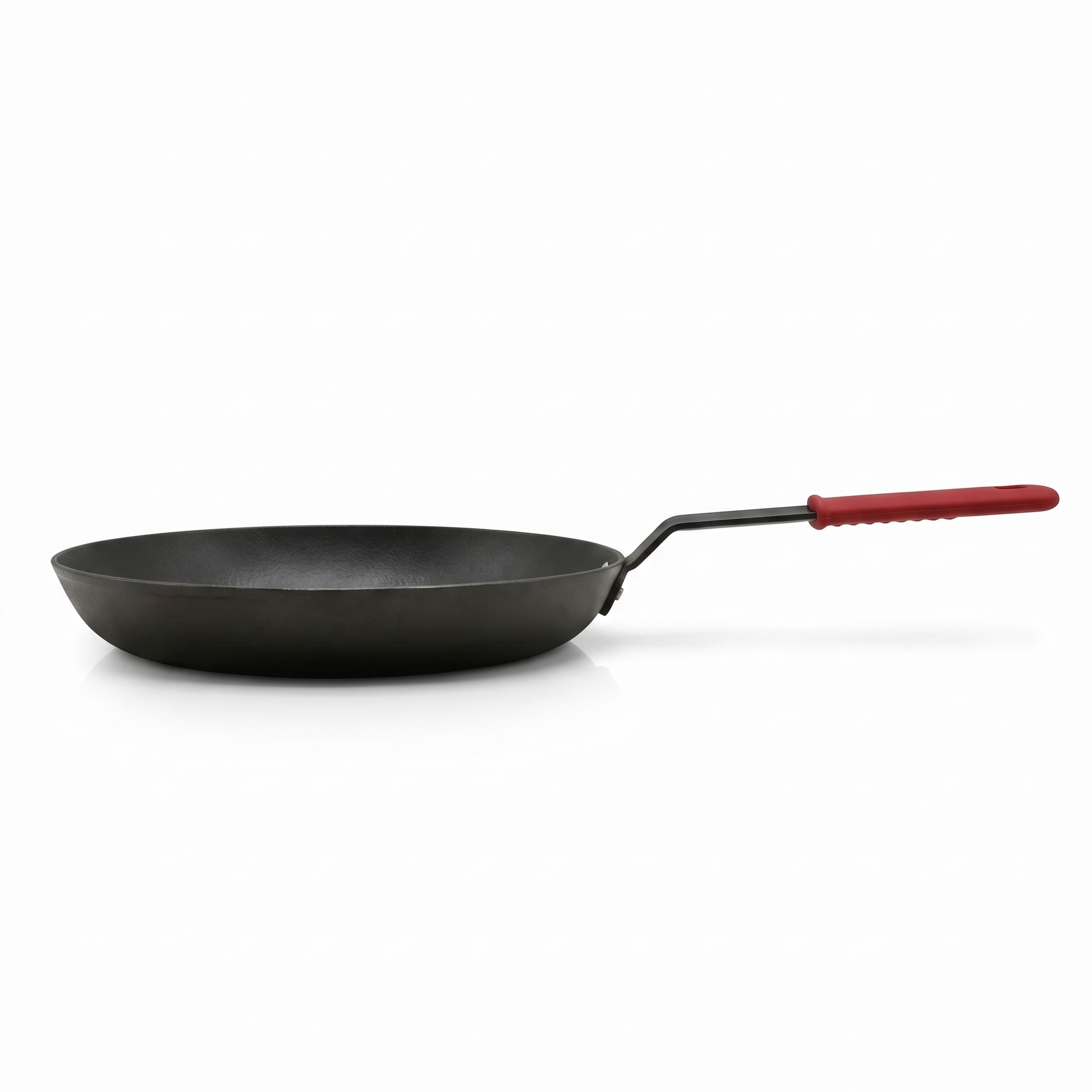 Castmoor 12 Inch Cast Iron Skillet side view